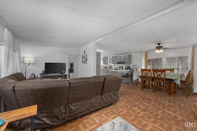 14035 Rosedale Hwy unit 82, Bakersfield, CA 93314 - photo 6