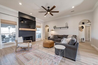 8481 Emerald Cir, North Richland Hills, TX 76180 - photo 6