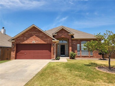 1817 NE 11th Cir, Moore, OK 73160 - photo 5