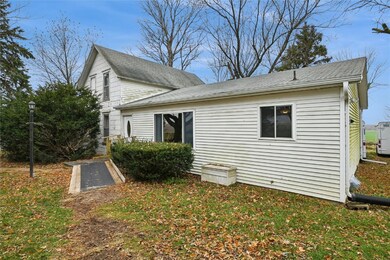 2356 Hwy 21, Dysart, IA 52224 - photo 6