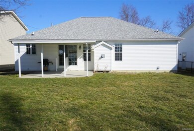 303 Wurlitzer Dr, North Tonawanda, NY 14120 - photo 4