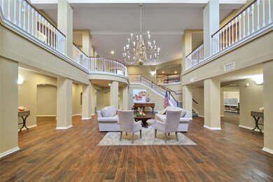 2815 Kings Crossing Dr unit 214, Kingwood, TX 77345 - photo 2