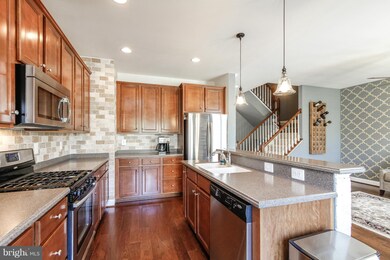 16013 Greymill Manor Dr, Haymarket, VA 20169 - photo 3