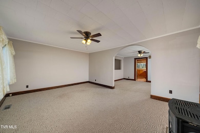 6-web-or-mls-132 Charlie Parker Rd-6