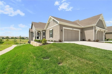 8268 Aurora St, Lenexa, KS 66220 - photo 4
