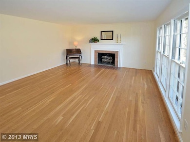 2400 Claremont Dr, Falls Church, VA 22043 - photo 3