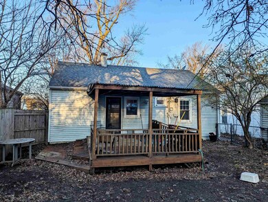 914 SW Randolph Ave, Topeka, KS 66606 - photo 4