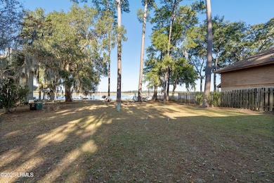 102 Battery Ln unit 102, Beaufort, SC 29902 - photo 2