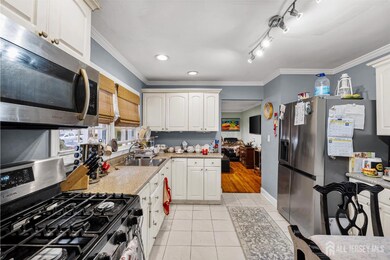 152 Orange St, Edison, NJ 08817 - photo 4