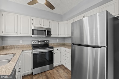 2504 Airy Hill Cir unit 1C, Crofton, MD 21114 - photo 6