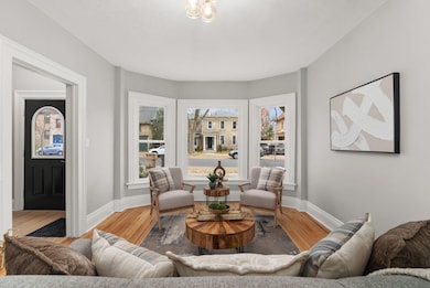 820 Jenifer St, Madison, WI 53703 - photo 2