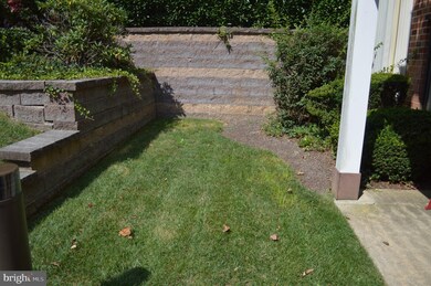 7204 Hilltop Dr unit 6, Brookhaven, PA 19015 - photo 3