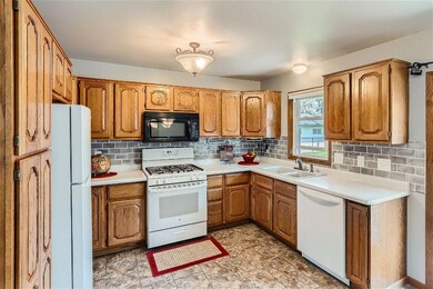 8475 Goodview Ave S, Cottage Grove, MN 55016 - photo 5