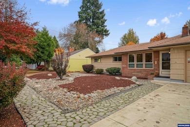 2470 Alameda St NE, Salem, OR 97301 - photo 6