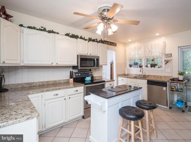 8328 Jacobs Rd, Severn, MD 21144 - photo 6