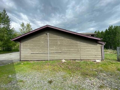 111-151336 right