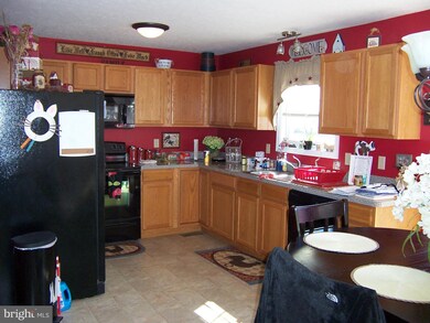 227 Larry Way, Bunker Hill, WV 25413 - photo 4