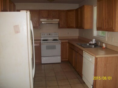 9669 Stony Hollow Dr, Tobyhanna, PA 18466 - photo 4