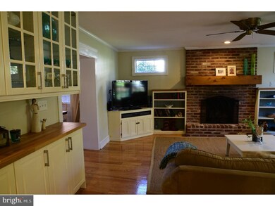 409 Pilgrim Ln, Drexel Hill, PA 19026 - photo 5