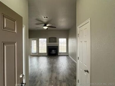 9126 S 259th East Ave, Broken Arrow, OK 74014 - photo 3