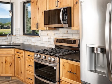 2055 Lazy j Cir, Red Lodge, MT 59068 - photo 7