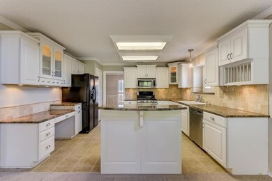 5914 Kittyhawk Dr, Rowlett, TX 75089 - photo 5