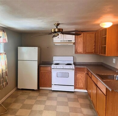 169 Warren Ave, Pawtucket, RI 02860 - photo 4