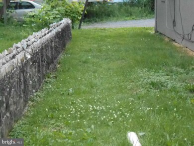 448 S Washington St unit 2, Berkeley Springs, WV 25411 - photo 3