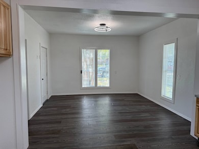 509 E Brown St, Hugo, OK 74743 - photo 7