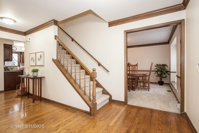 2137 University Dr, Naperville, IL 60565 - photo 6