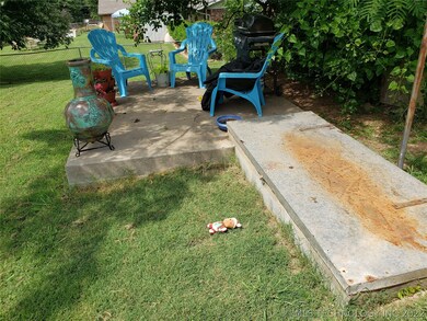 1129 Bolton St, Ada, OK 74820 - photo 3