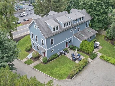 376 Waverley Oaks Rd unit 2, Waltham, MA 02452 - photo 4