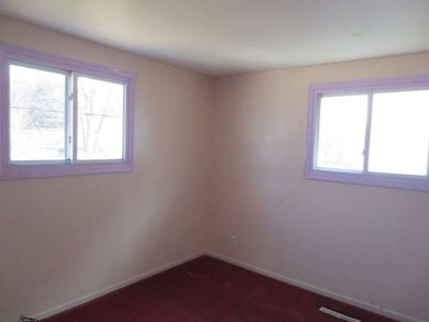 618 Santa fe Ave, Carpentersville, IL 60110 - photo 7