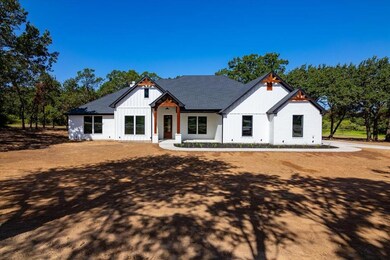 131 Post Oak Ln, Springtown, TX 76082 - photo 6