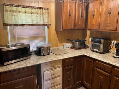 1181 Cabin Ridge Rd, Leon, WV 25123 - photo 6