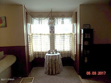 117 Sawkill Ave, Milford, PA 18337 - photo 7