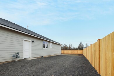 XL Side yard