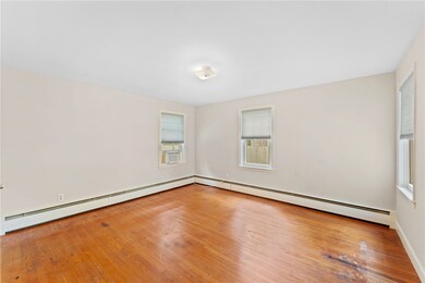 692 Hope St unit 1, Bristol, RI 02809 - photo 3