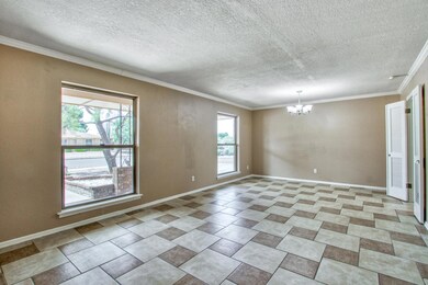 10605 Causeway Dr, El Paso, TX 79935 - photo 6