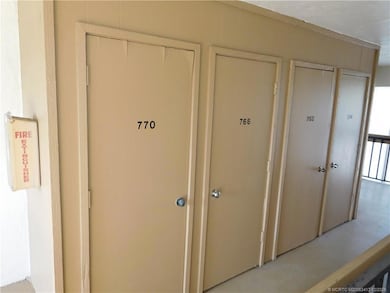 766 NW Fork Rd unit 766, Stuart, FL 34994 - photo 4