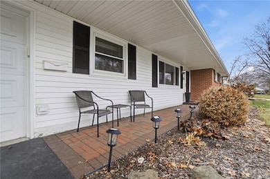 116 E Elmwood Dr, Dayton, OH 45459 - photo 2