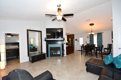 4472 Goldfinch Way 04
