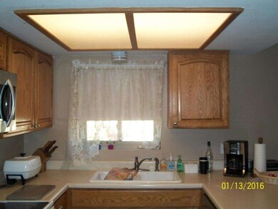 Kitchen 004