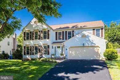 3520 Honey Locust Ct, Fairfax, VA 22033 - photo 3