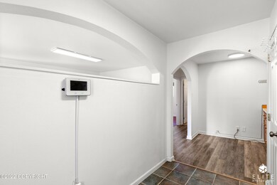 1665 N Williwaw Ln (3 of 16)
