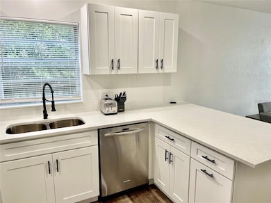 3308 SW 26th Way unit B, Gainesville, FL 32608 - photo 7