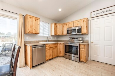 007_12-2012n550west12_315