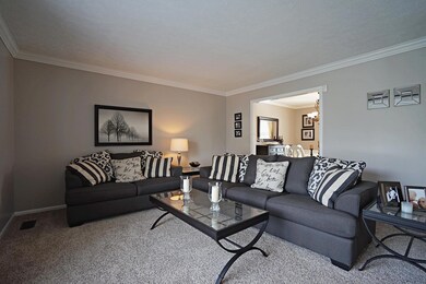 1945 Fraley Dr, Columbus, OH 43235 - photo 3