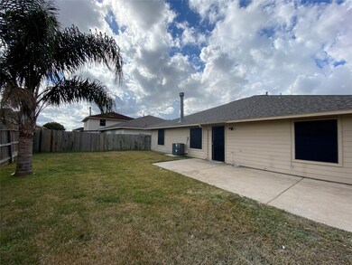 11011 Cayman Mist Dr, Houston, TX 77075 - photo 3