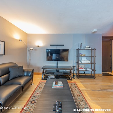 525 W 3rd Ave #1 - All RIghts Reserved -